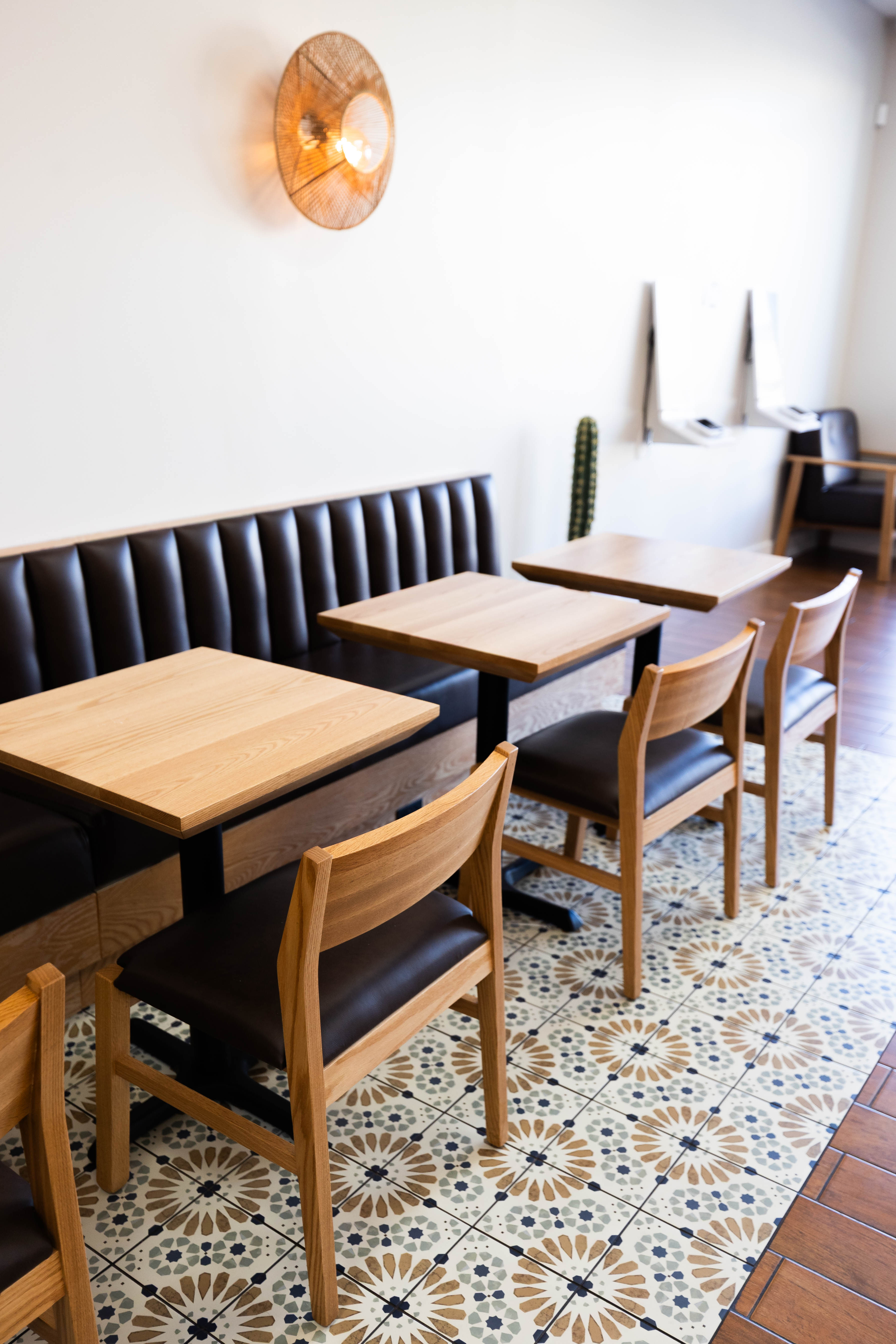 Side angle of Xurro booth seating